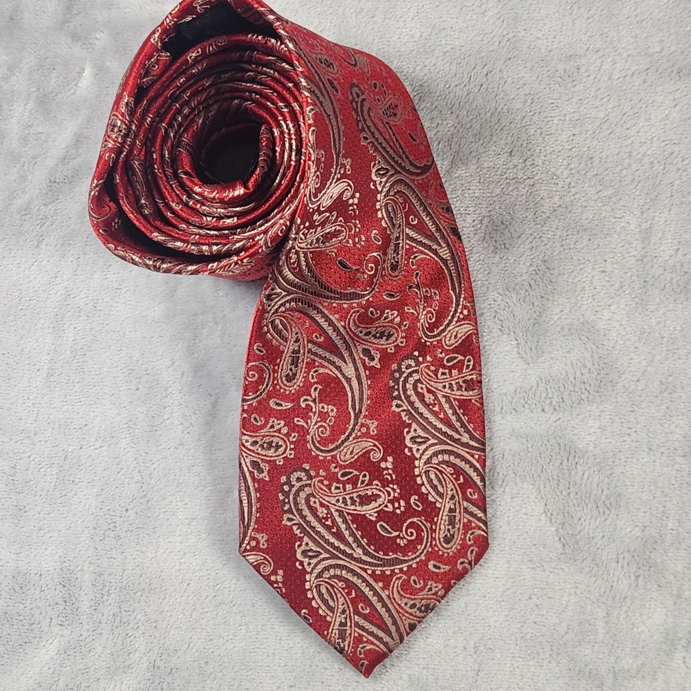 Hi Tie Mens Necktie‎ Red Paisley Tie New with Tags